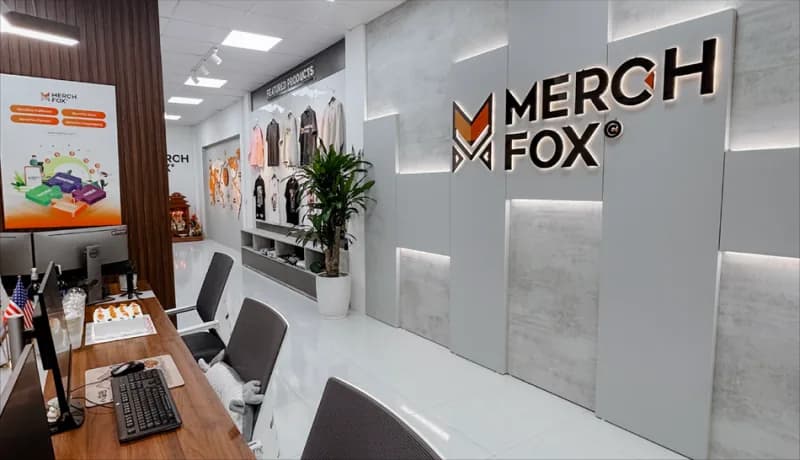 Ảnh xem trước Print-on-Demand for Sellers | 200+ Custom Products & Global Fulfillment - MerchFox.Com